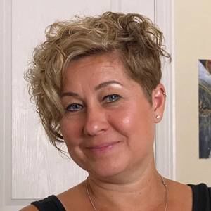 Meet your Posher, Yvona